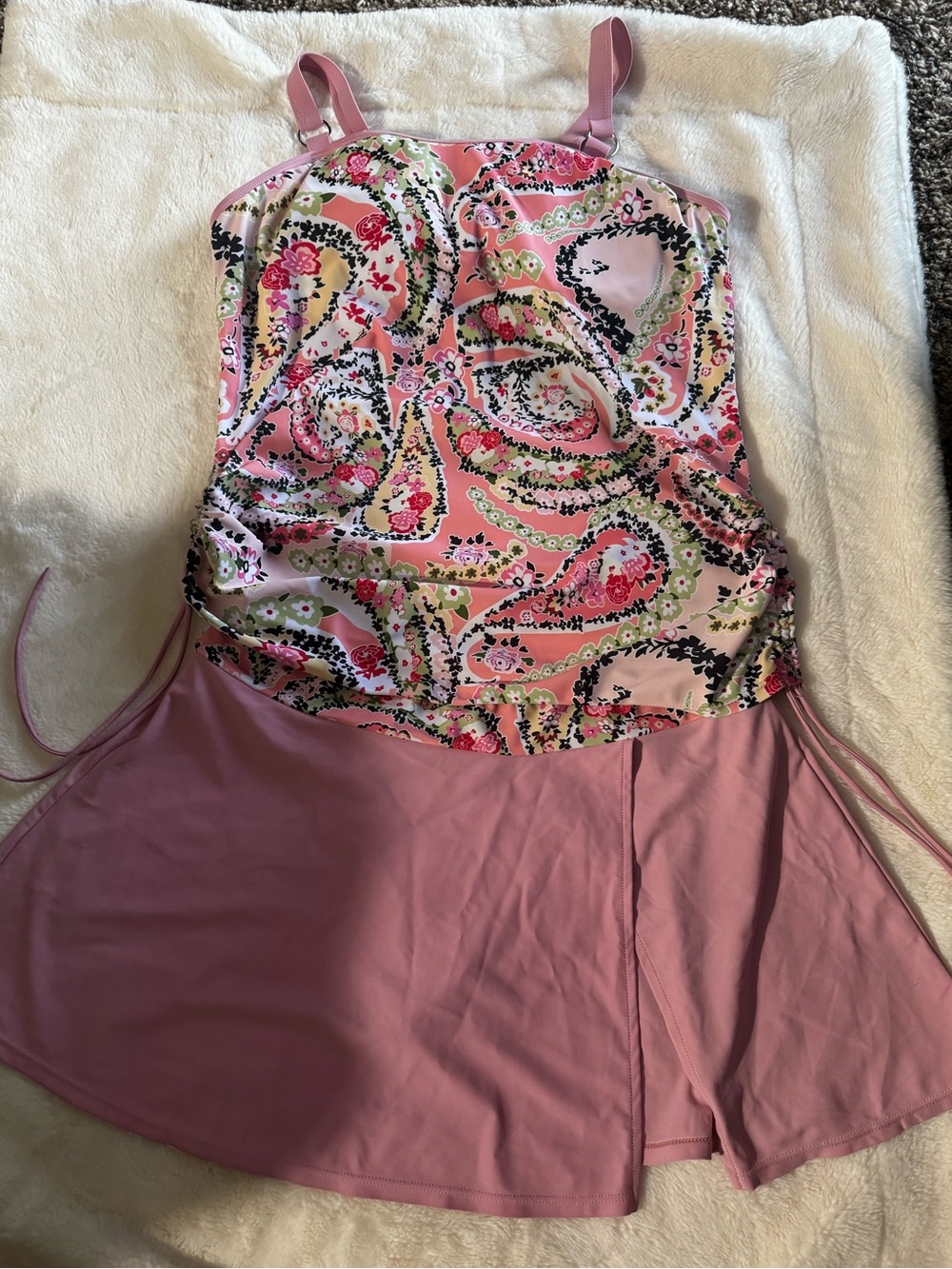 Source Unknown Pink Paisley Tankini with Skirted Bottom